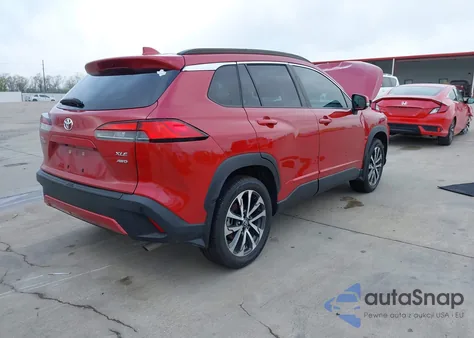 2022 Toyota Corolla Cross Xle from USA, damaged, VIN 7MUDAABG5NV035903